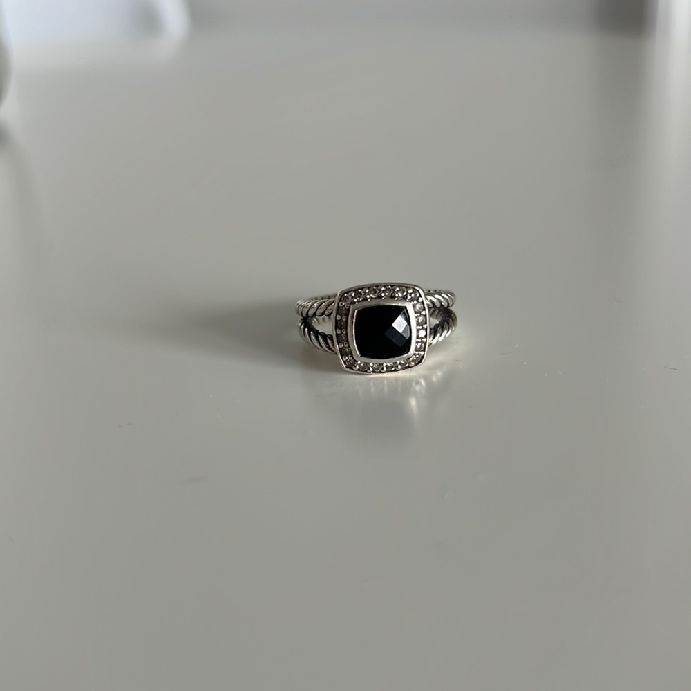 David yurman black onyx petite Albion ring with gemstone
